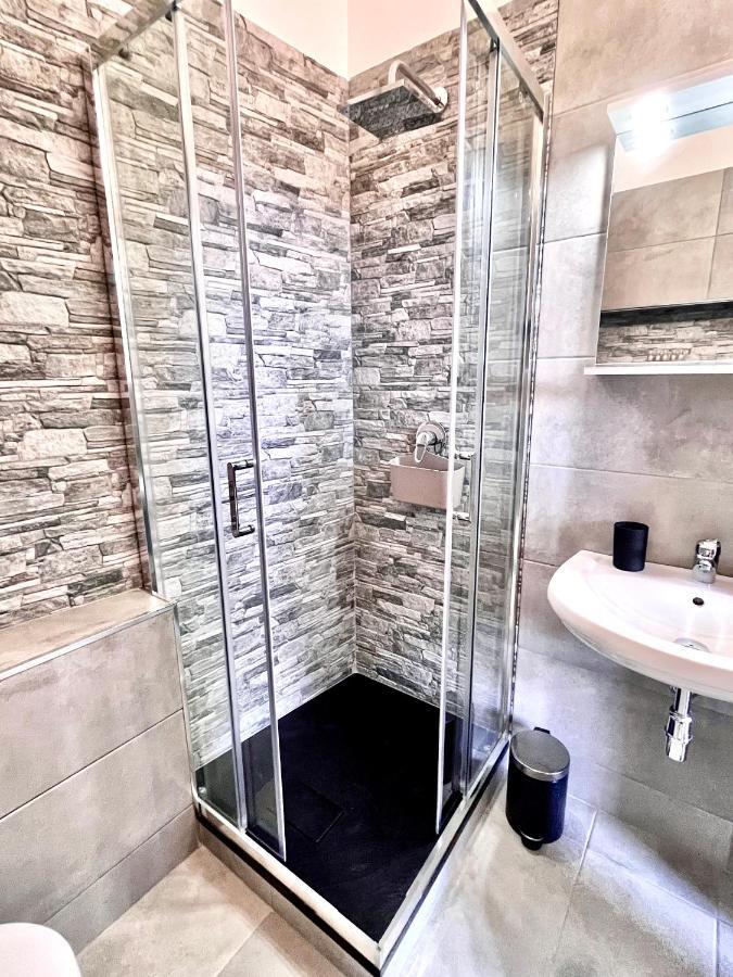 Marilu Apartments Палермо Екстер'єр фото